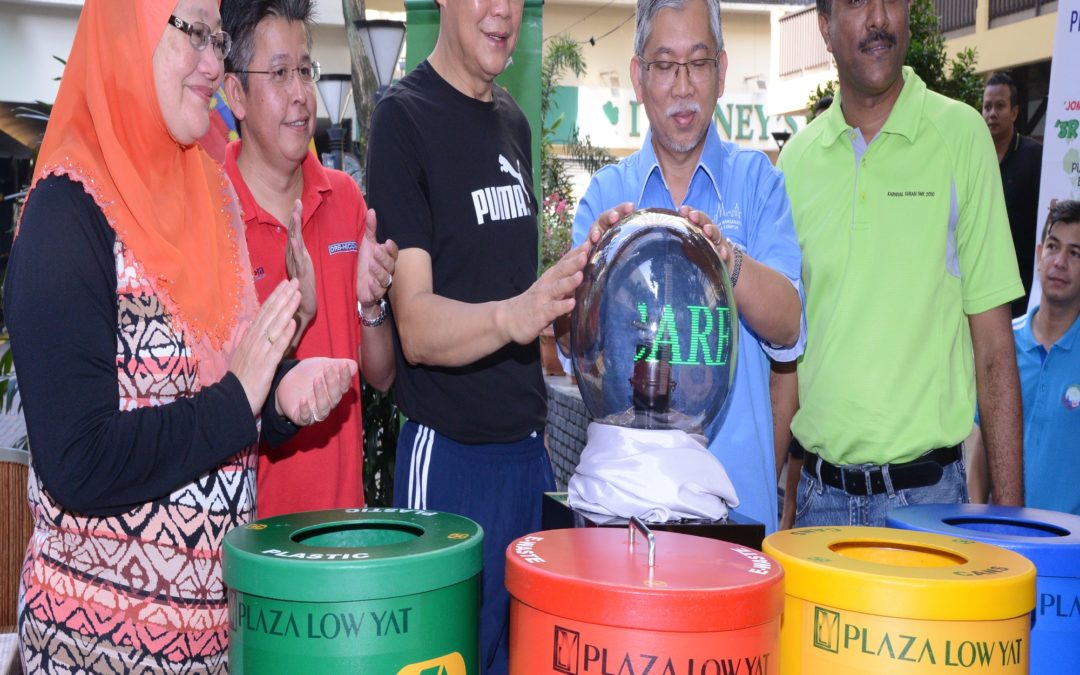 COMMUNITY ACT- GOTONG-ROYONG AT BUKIT BINTANG
